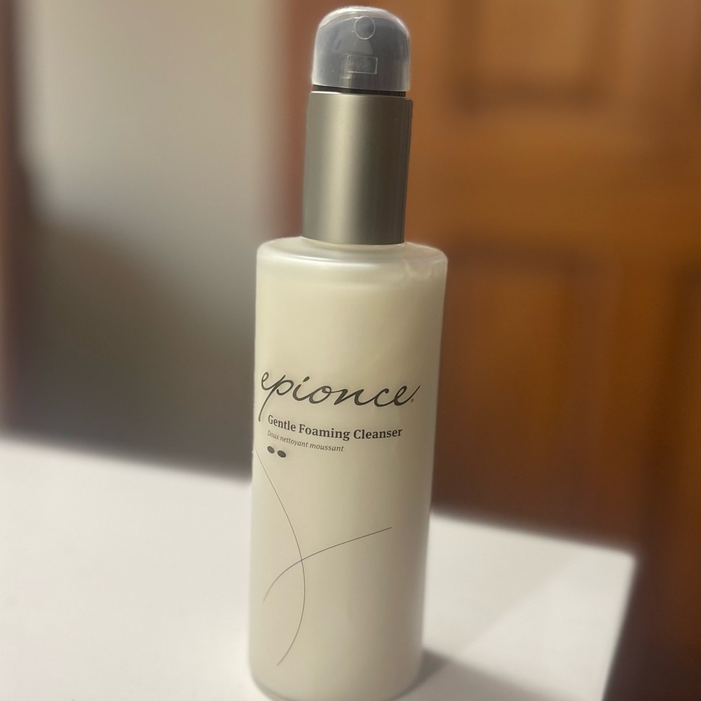Epionce gentle foaming cleanser - NEW